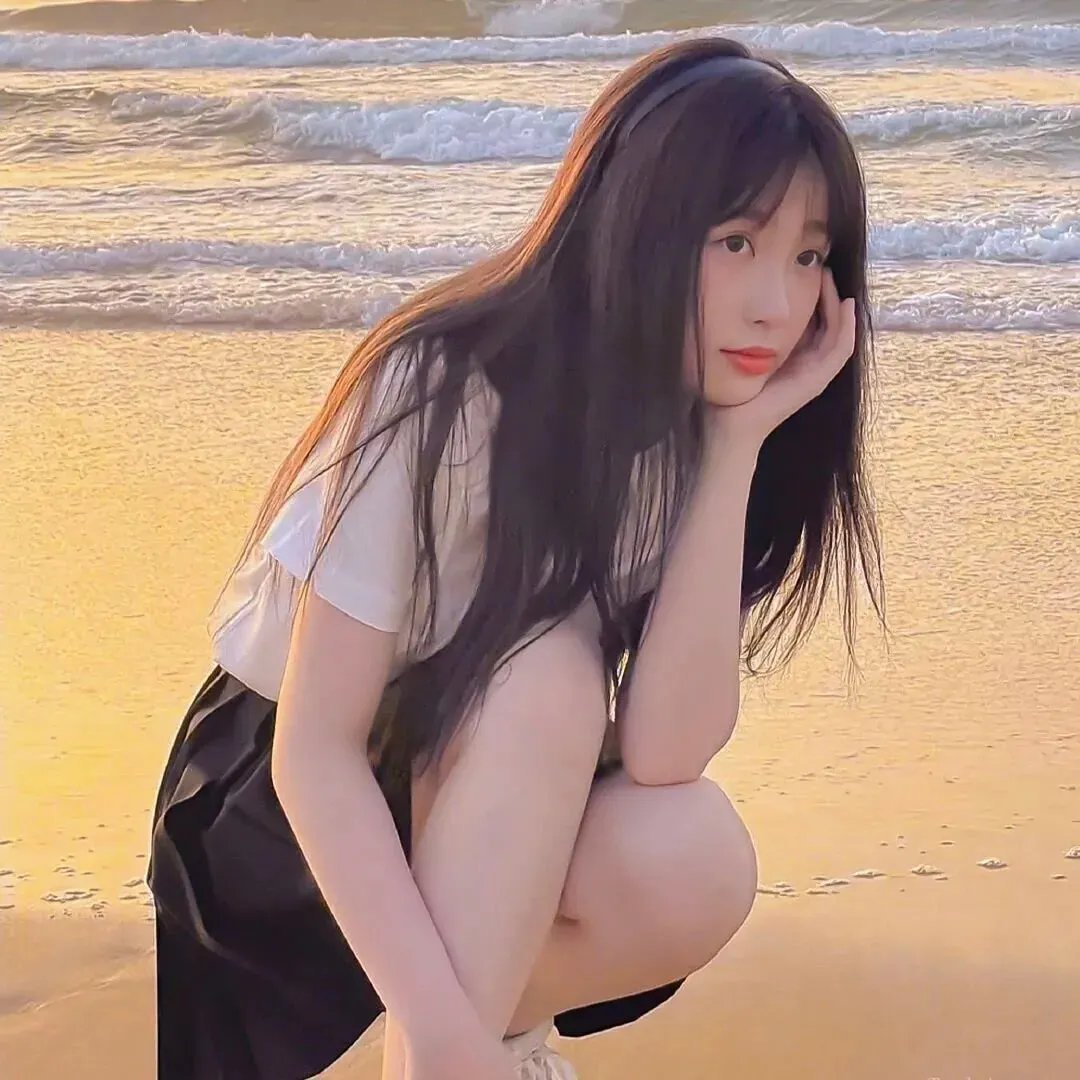 她比烟花寂寞
